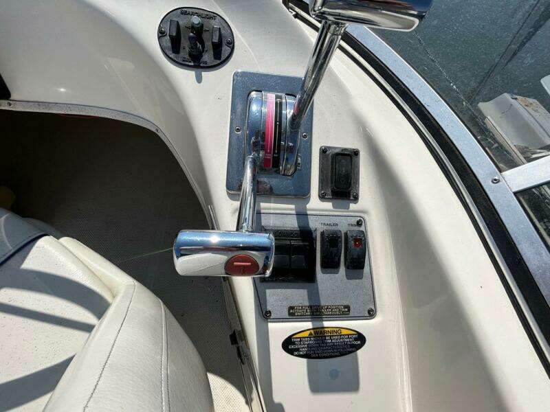 2008 Bayliner Discovery 288