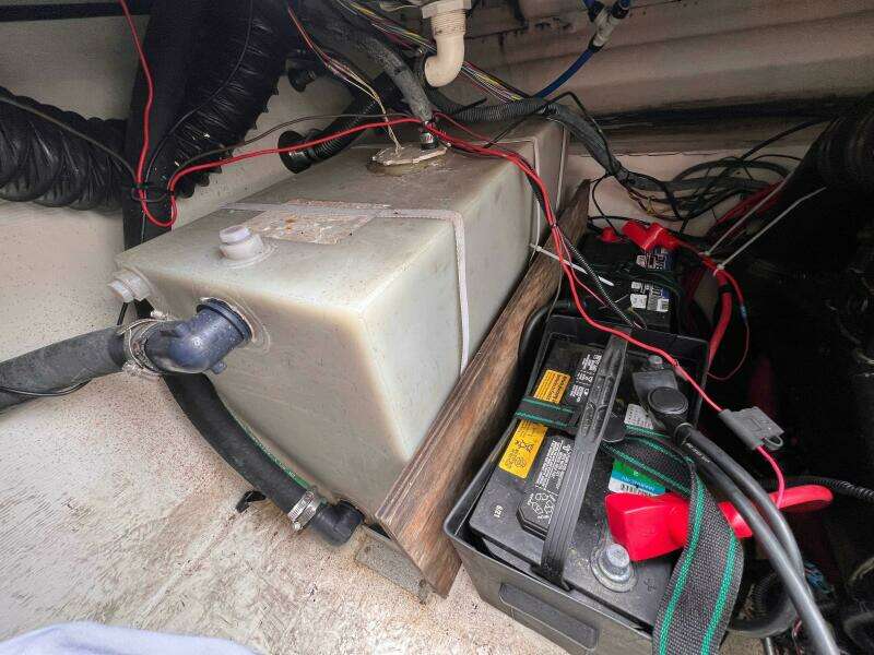 2007 Larson Cabrio 274