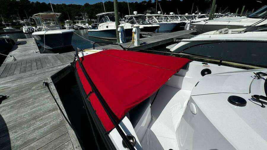 2022 Axopar 28 T-Top