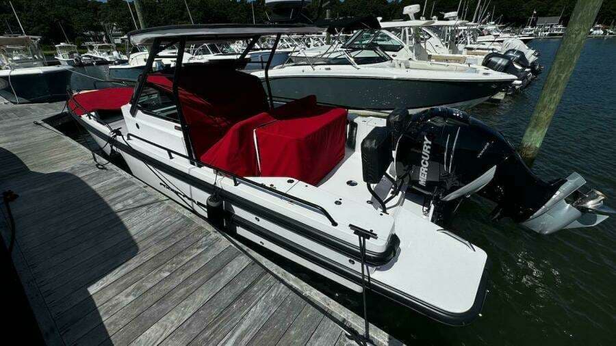 2022 Axopar 28 T-Top