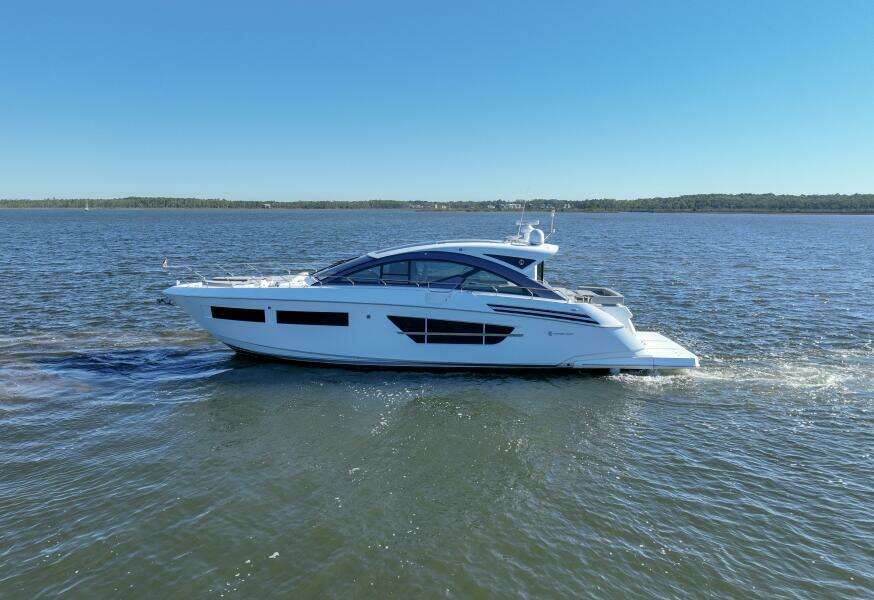 2020 Cruisers Yachts- HARPER BELL- 