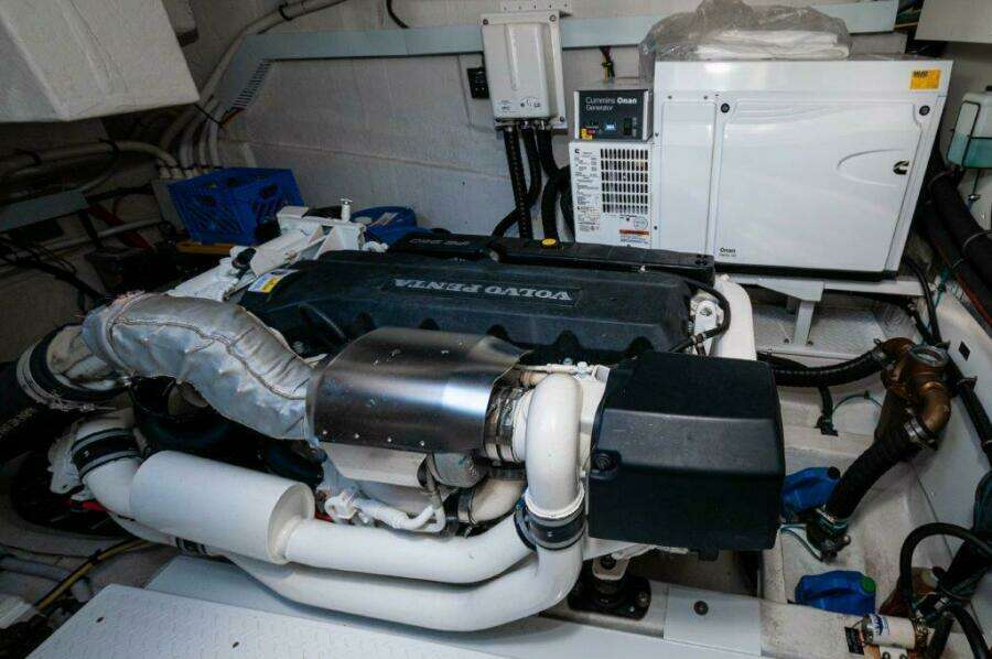 2020 Cruisers Yachts- HARPER BELL- Generator