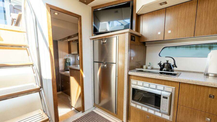 2013 Cruisers 48 Cantius