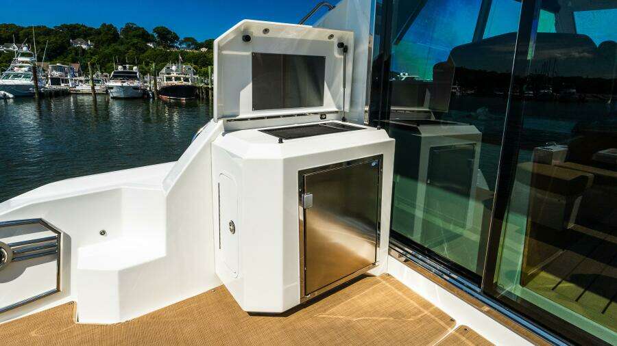 2013 Cruisers 48 Cantius