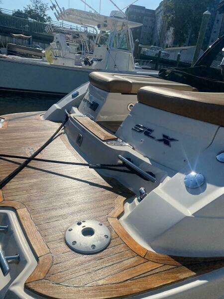 2014 Sea Ray 270 SLX