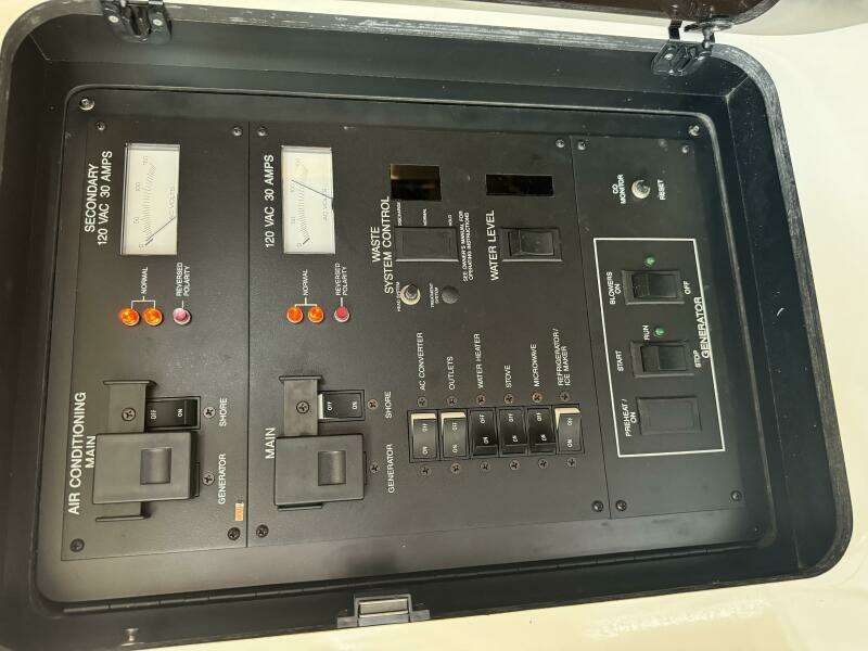 1995 Sea Ray Express Cruiser