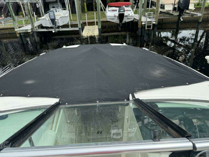 2013 Sea Ray 240 Sundeck