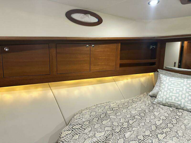 2017 Palm Beach Motor Yachts PB42