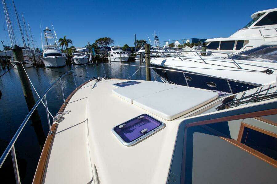 2017 Palm Beach Motor Yachts PB42