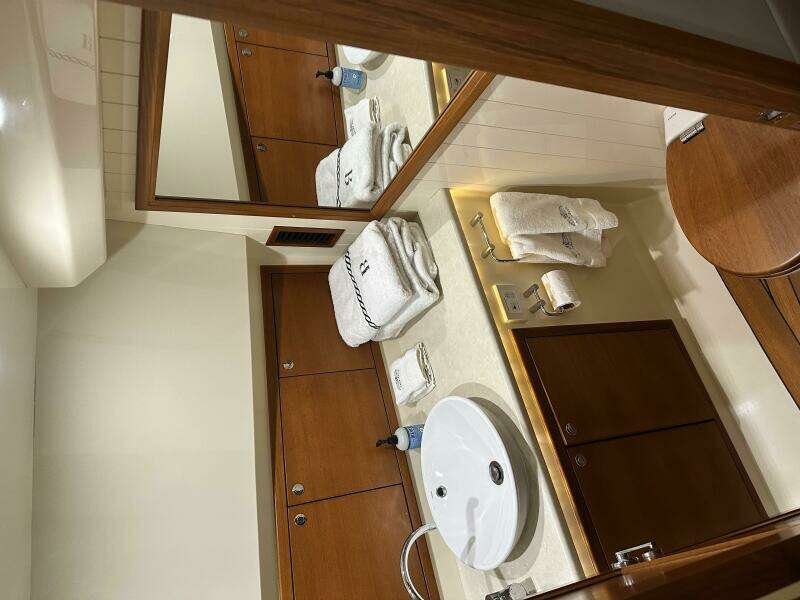 2017 Palm Beach Motor Yachts PB42