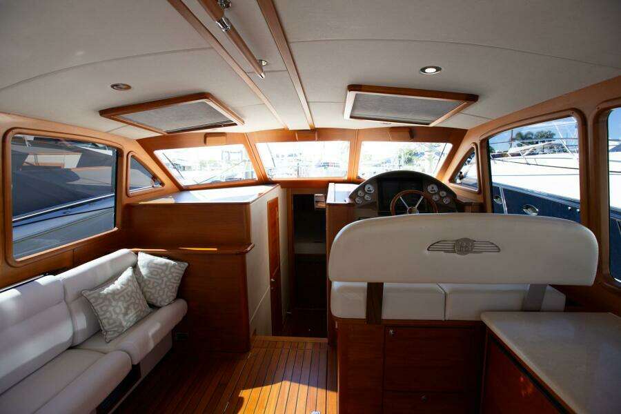 2017 Palm Beach Motor Yachts PB42