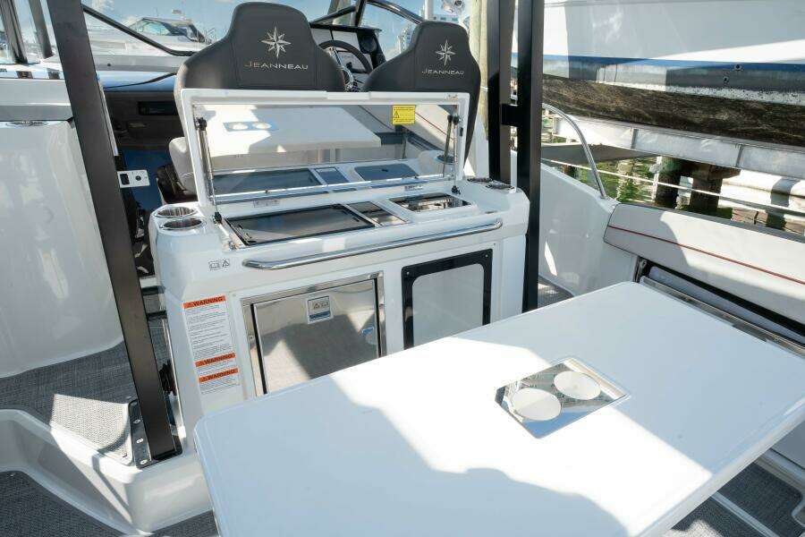 2024 Jeanneau Leader 9.0WA S2