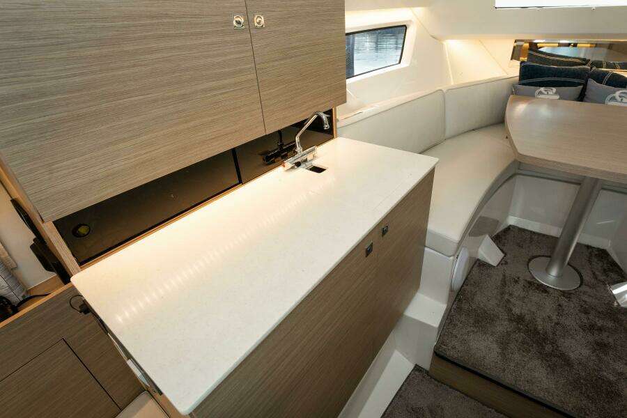 2024 Jeanneau Leader 9.0WA S2