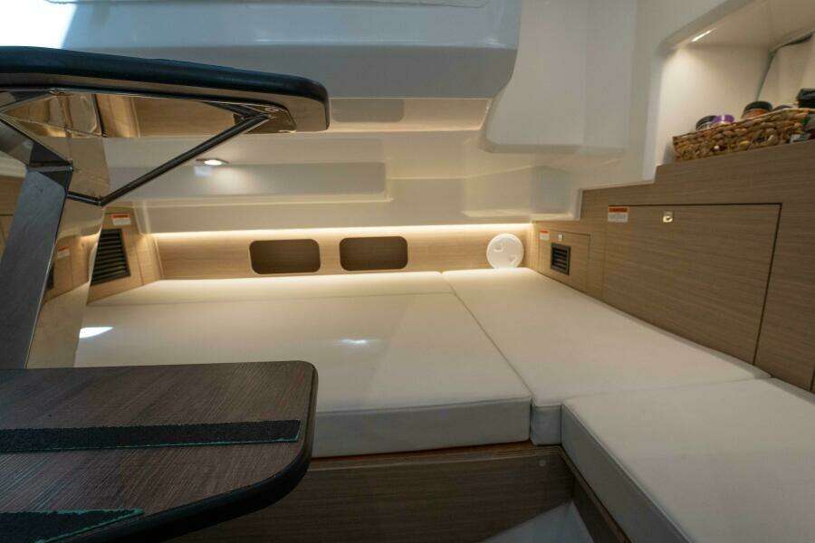 2024 Jeanneau Leader 9.0WA S2