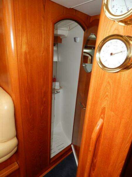 Entrance to day head