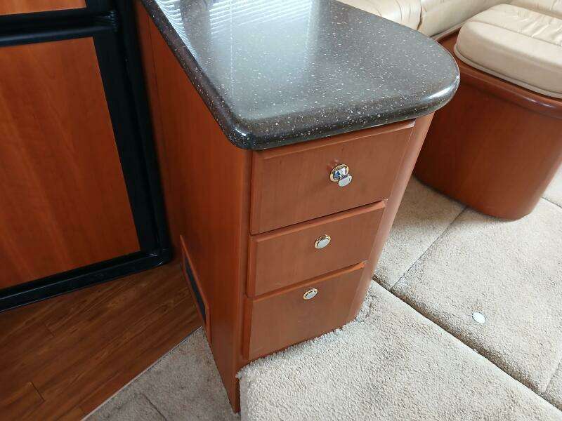 2006 Silverton 35 Motor Yacht