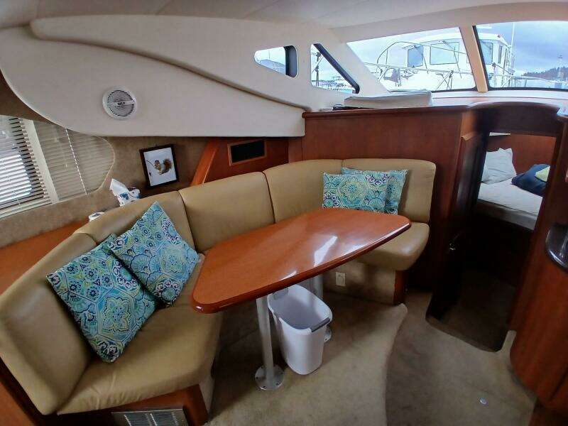 2006 Silverton 35 Motor Yacht