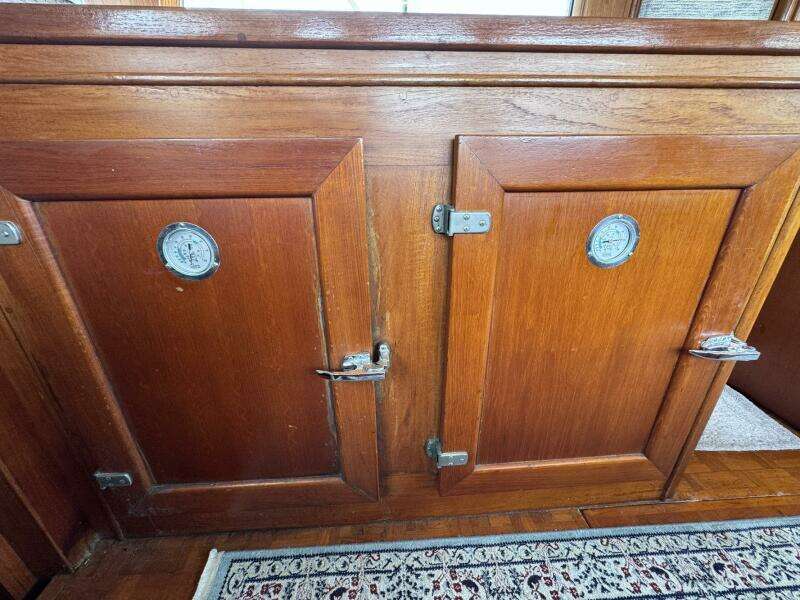 1989 Grand Banks 42 Motor Yacht