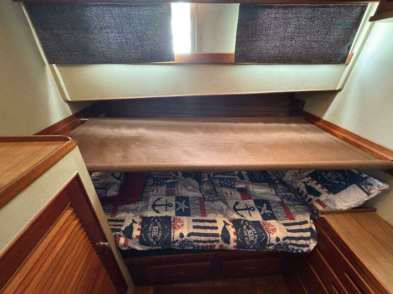 1989 Grand Banks 42 Motor Yacht