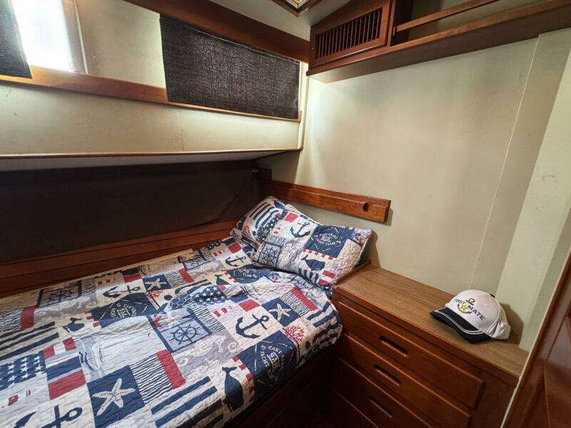 1989 Grand Banks 42 Motor Yacht