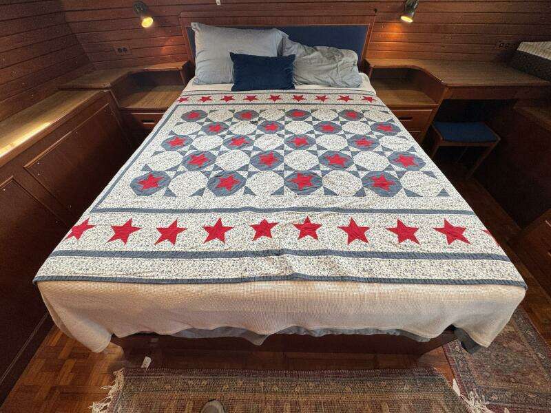 1989 Grand Banks 42 Motor Yacht