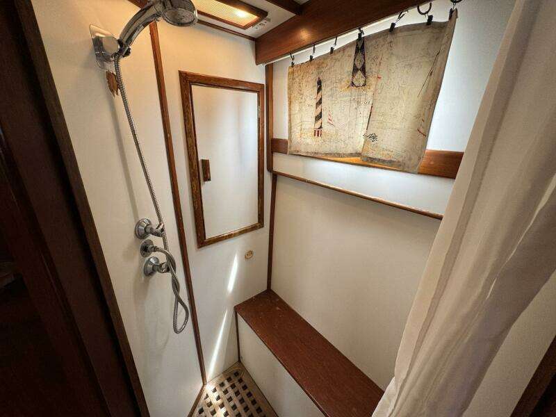 1989 Grand Banks 42 Motor Yacht