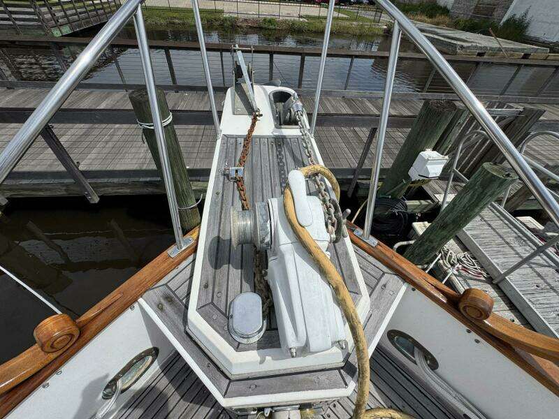 1989 Grand Banks 42 Motor Yacht