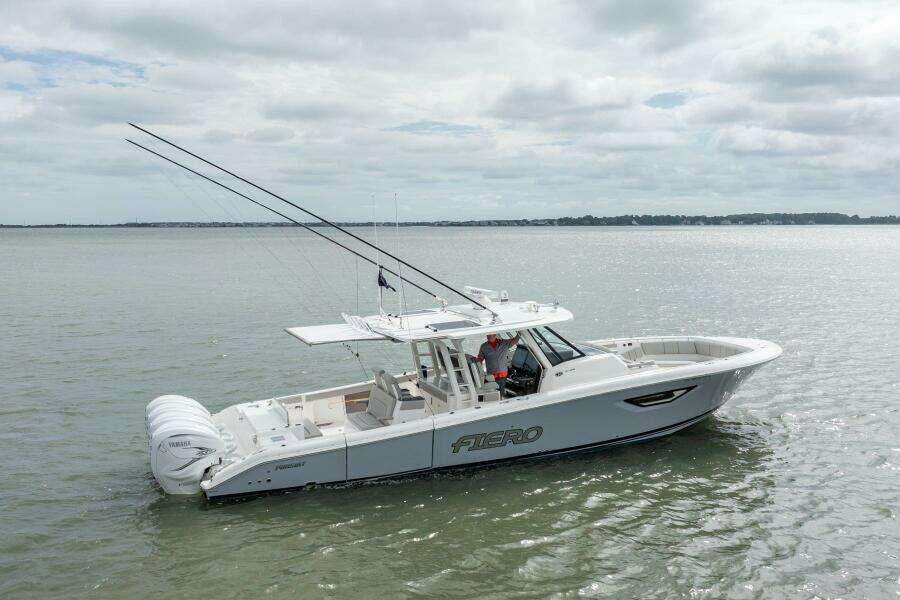 2023 Pursuit S 428 Sport