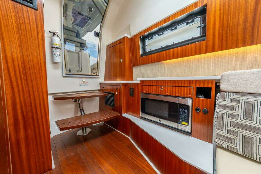 2023 Pursuit S 428 Sport