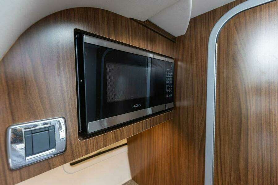 Four Winns 35 - Cabin