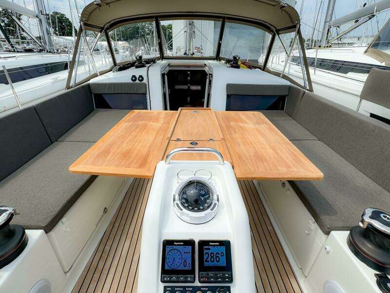 2023 Jeanneau Sun Odyssey 440 #442