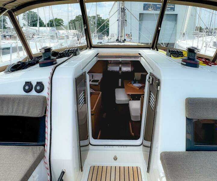 2023 Jeanneau Sun Odyssey 440 #442