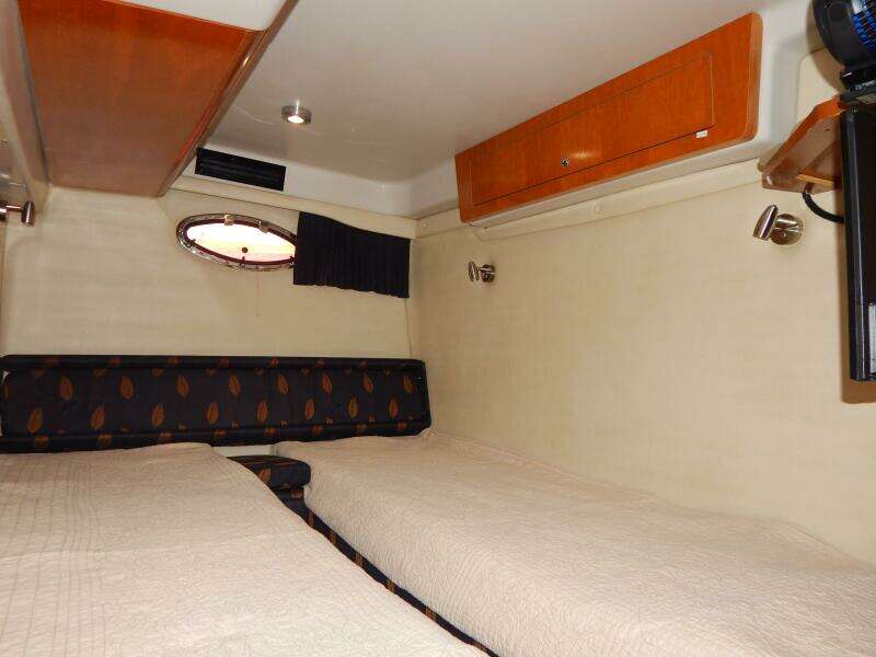 2003 Regal 3860 Commodore Diesel