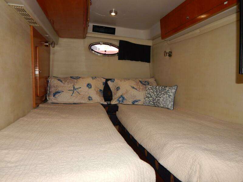 2003 Regal 3860 Commodore Diesel