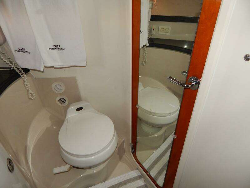 2003 Regal 3860 Commodore Diesel