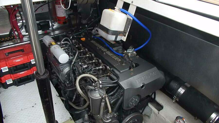 2003 Regal 3860 Commodore Diesel