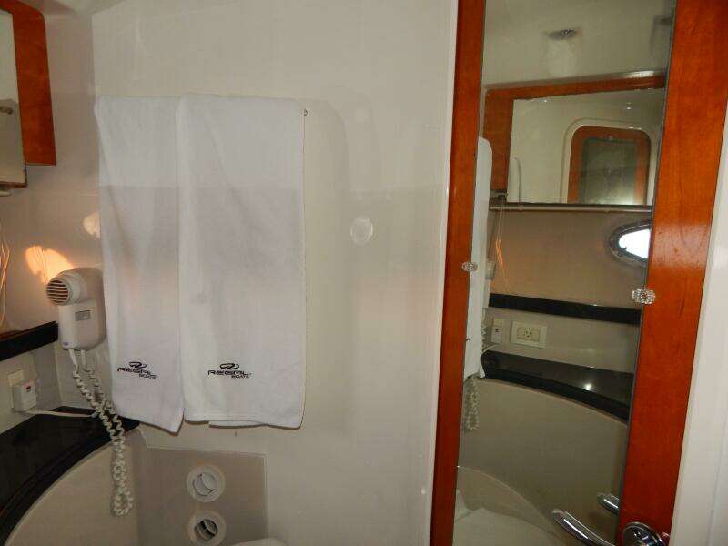 2003 Regal 3860 Commodore Diesel