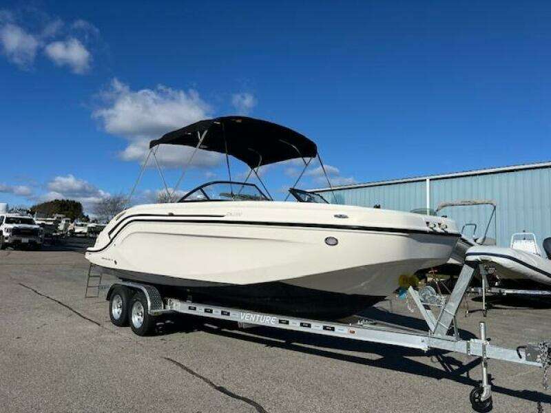 2021 Bayliner DX 2200