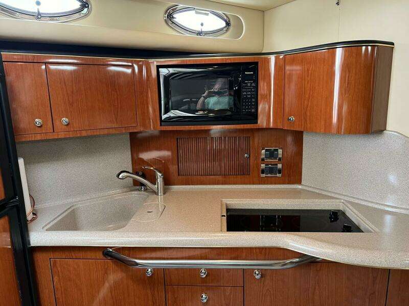 2002 Sea Ray 380 Sundancer