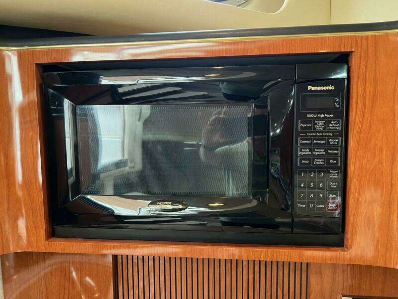 2002 Sea Ray 380 Sundancer