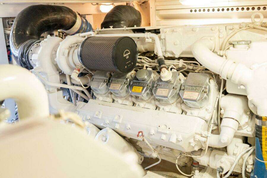 2006 Bertram 510 Convertible