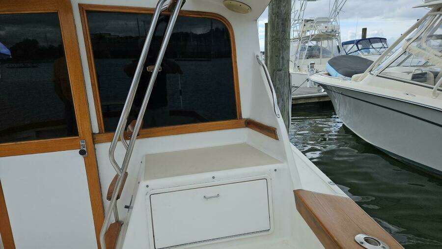 1989 Ocean Yachts 32 SS