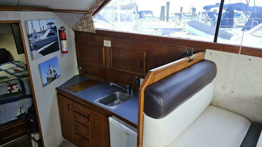 1989 Ocean Yachts 32 SS