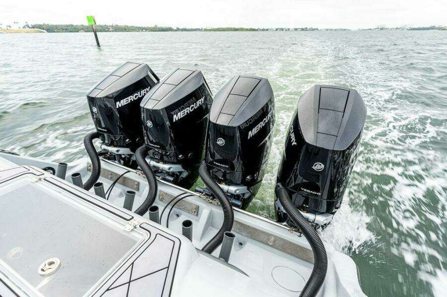 2020 Front Runner 39 CC