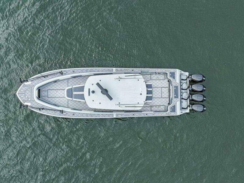 2020 Front Runner 39 CC