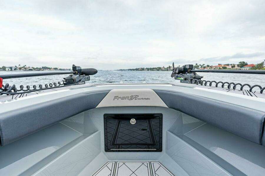 2020 Front Runner 39 CC