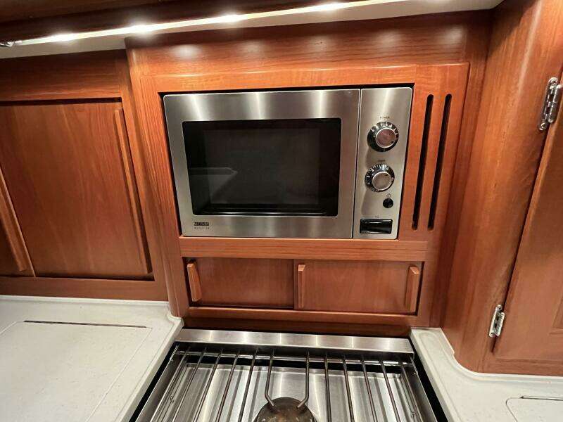 2003 Fantasi 44 Pilot House