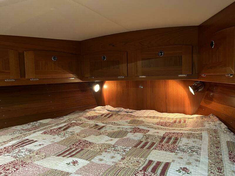 2003 Fantasi 44 Pilot House