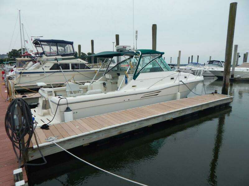 1998 Pursuit 3000 Express