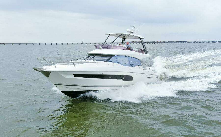2023 Prestige 460 Flybridge "Pass-N-Bye"